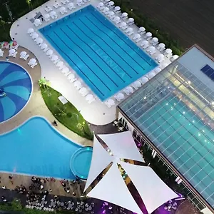 Luani-a & Wellness Center , Bahçallëk ألبانيا