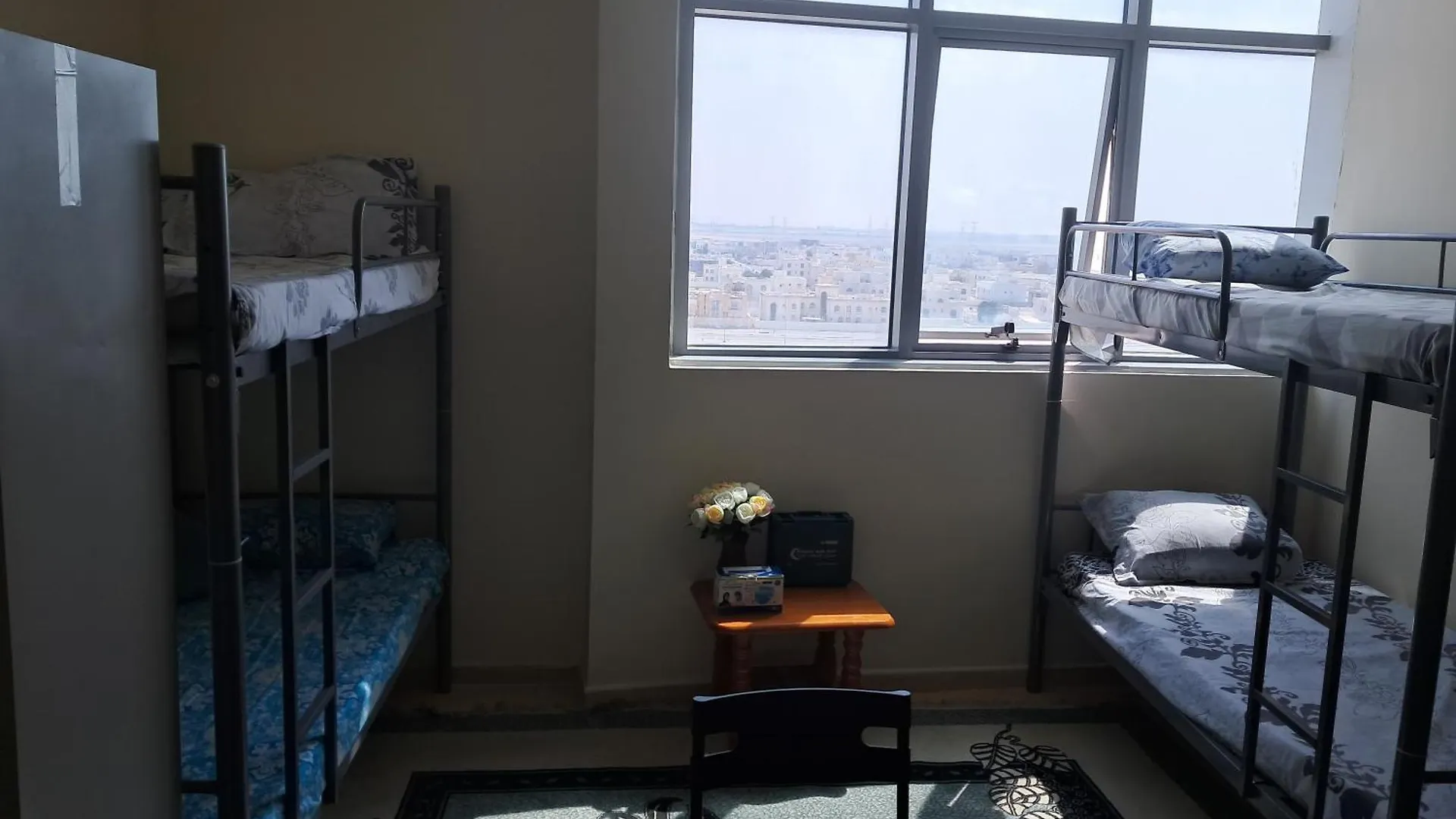 Top House Hostel Abu Dhabi 0*,